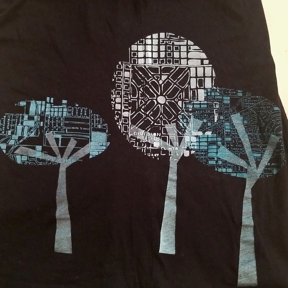 Graphic Tee Shirt - Picture 6 of 6